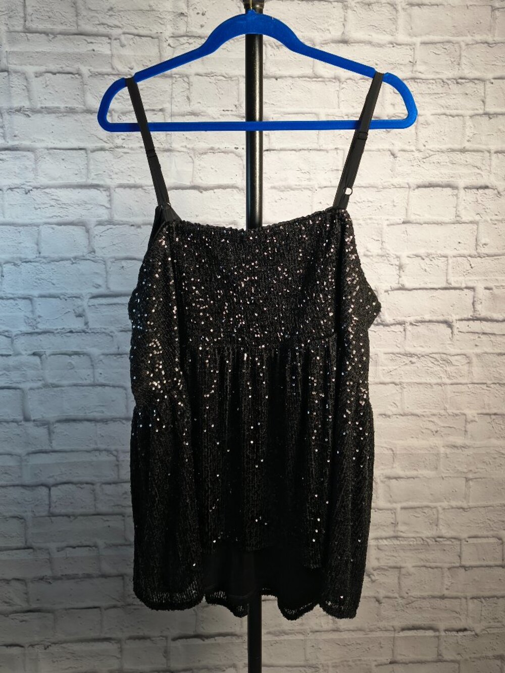 TORRID Peplum Sequin V-Neck Tank - Black, Size 4
